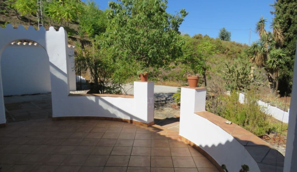 3 soveværelse Villa til salg i Competa med garage - € 240.000 (Ref: 8439580)