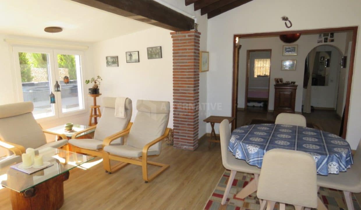 3 soveværelse Villa til salg i Competa med garage - € 240.000 (Ref: 8439580)