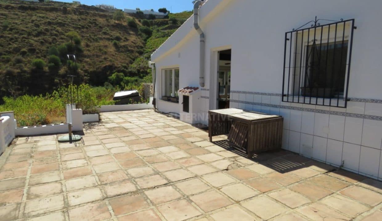 3 soveværelse Villa til salg i Competa med garage - € 240.000 (Ref: 8439580)