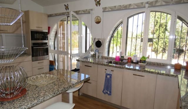 3 sypialnia Willa na sprzedaż w Cómpeta z garażem - 240 000 € (Ref: 8439580)