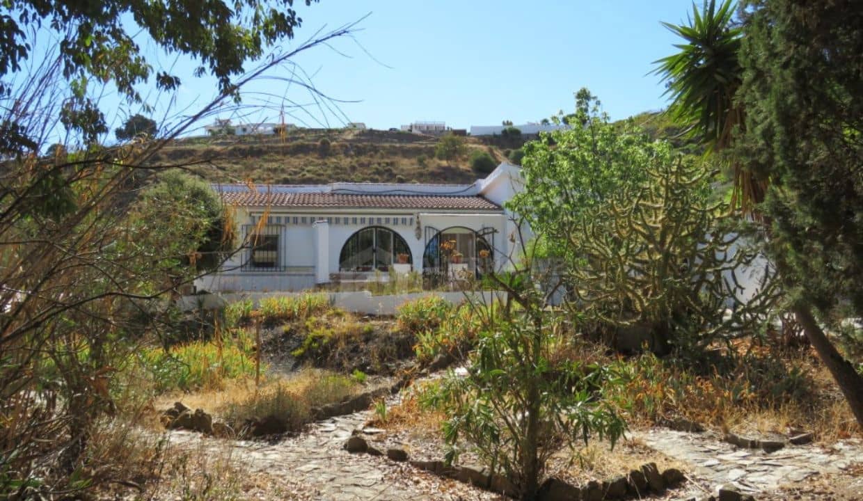 3 soveværelse Villa til salg i Competa med garage - € 240.000 (Ref: 8439580)