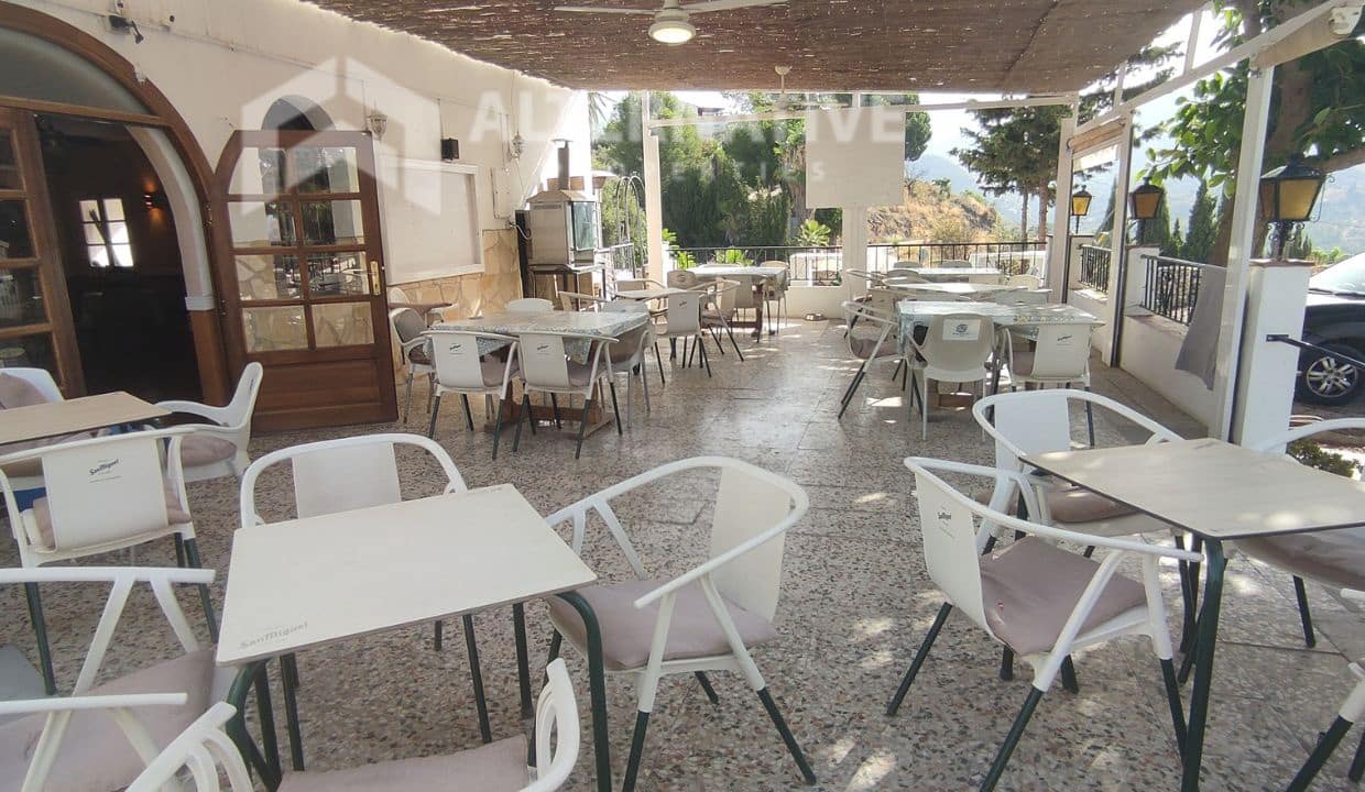 5 soveværelse Erhverv til salg i Competa med garage - € 695.000 (Ref: 8457359)