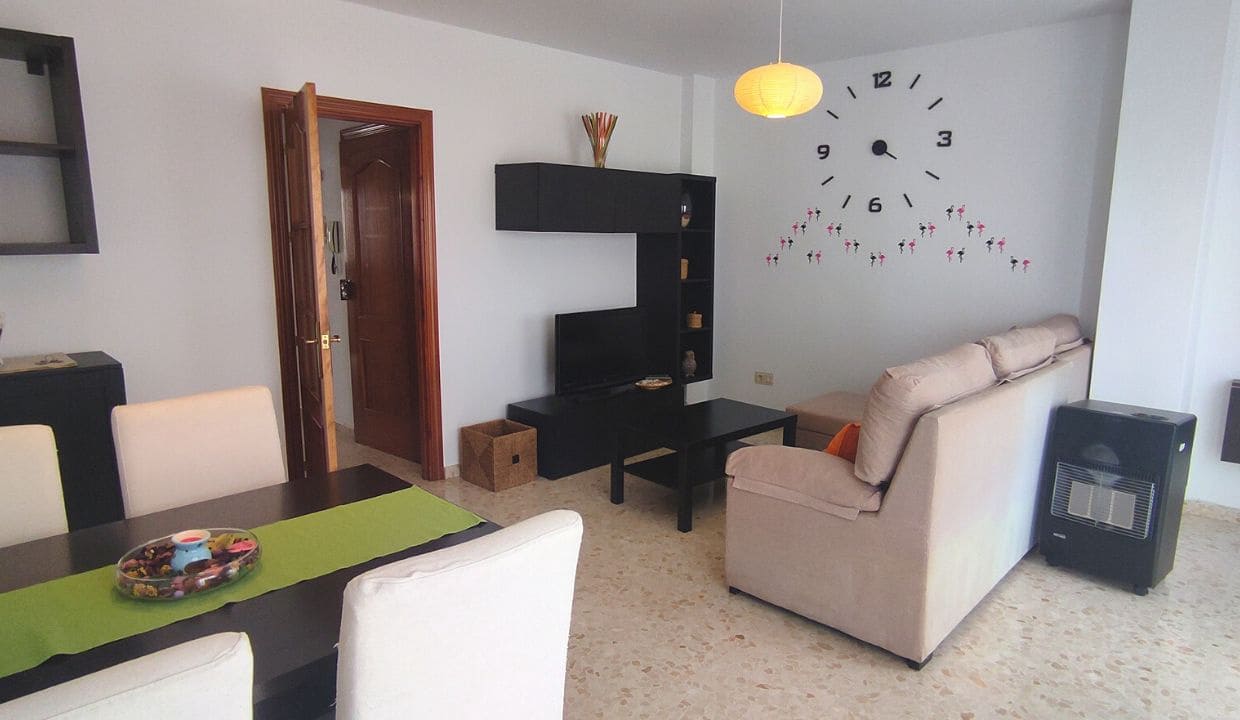 1 soveværelse Lejlighed til leje i Competa - € 520 (Ref: 8460995)