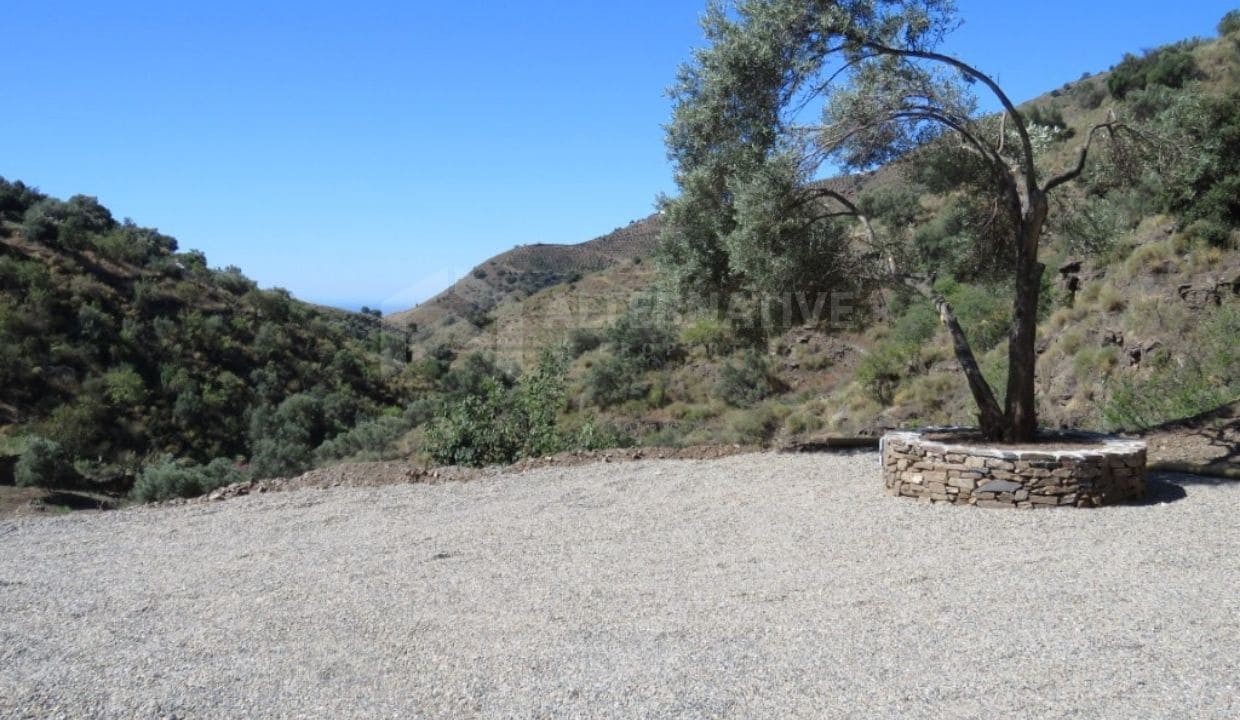 3 soveværelse Finca/Landehus til salg i Competa med garage - € 190.000 (Ref: 8479681)