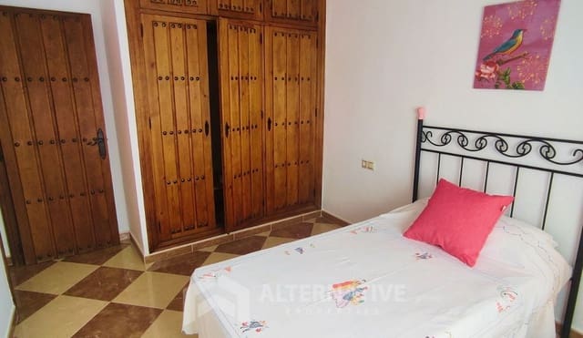 3 soveværelse Byhus til leje i Cómpeta - € 770 (Ref: 8571145)