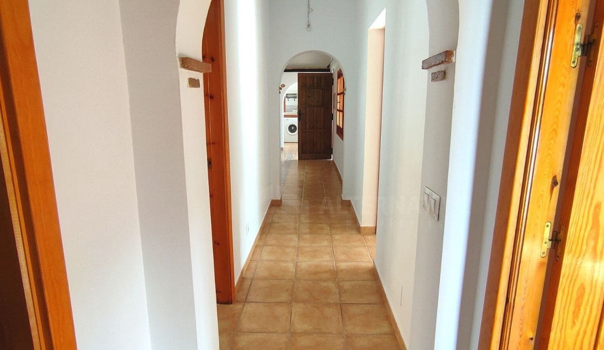4 slaapkamer Villa te huur in Competa met zwembad - € 1.200 (Ref: 8615687)