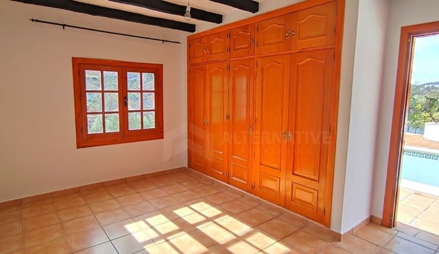 4 slaapkamer Villa te huur in Cómpeta met zwembad - € 1.200 (Ref: 8615687)