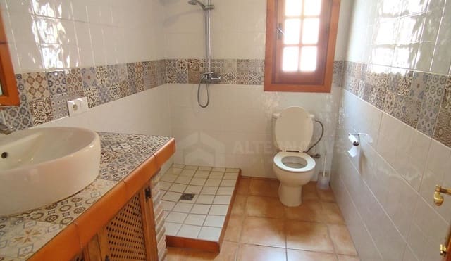 4 slaapkamer Villa te huur in Cómpeta met zwembad - € 1.200 (Ref: 8615687)