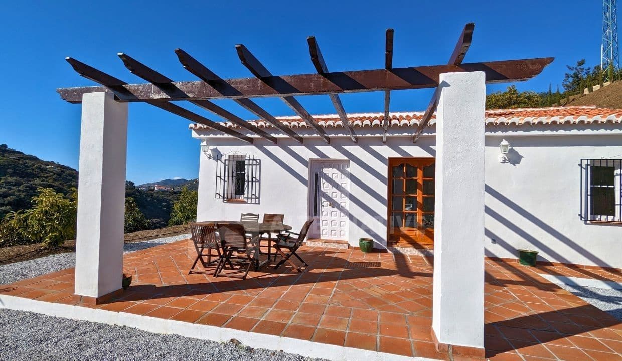 4 slaapkamer Villa te huur in Competa met zwembad - € 1.200 (Ref: 8615687)