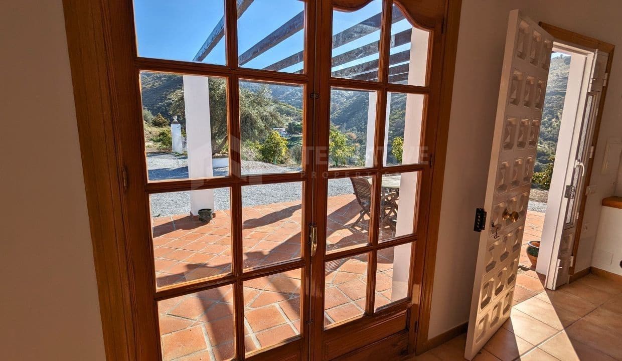 4 slaapkamer Villa te huur in Competa met zwembad - € 1.200 (Ref: 8615687)
