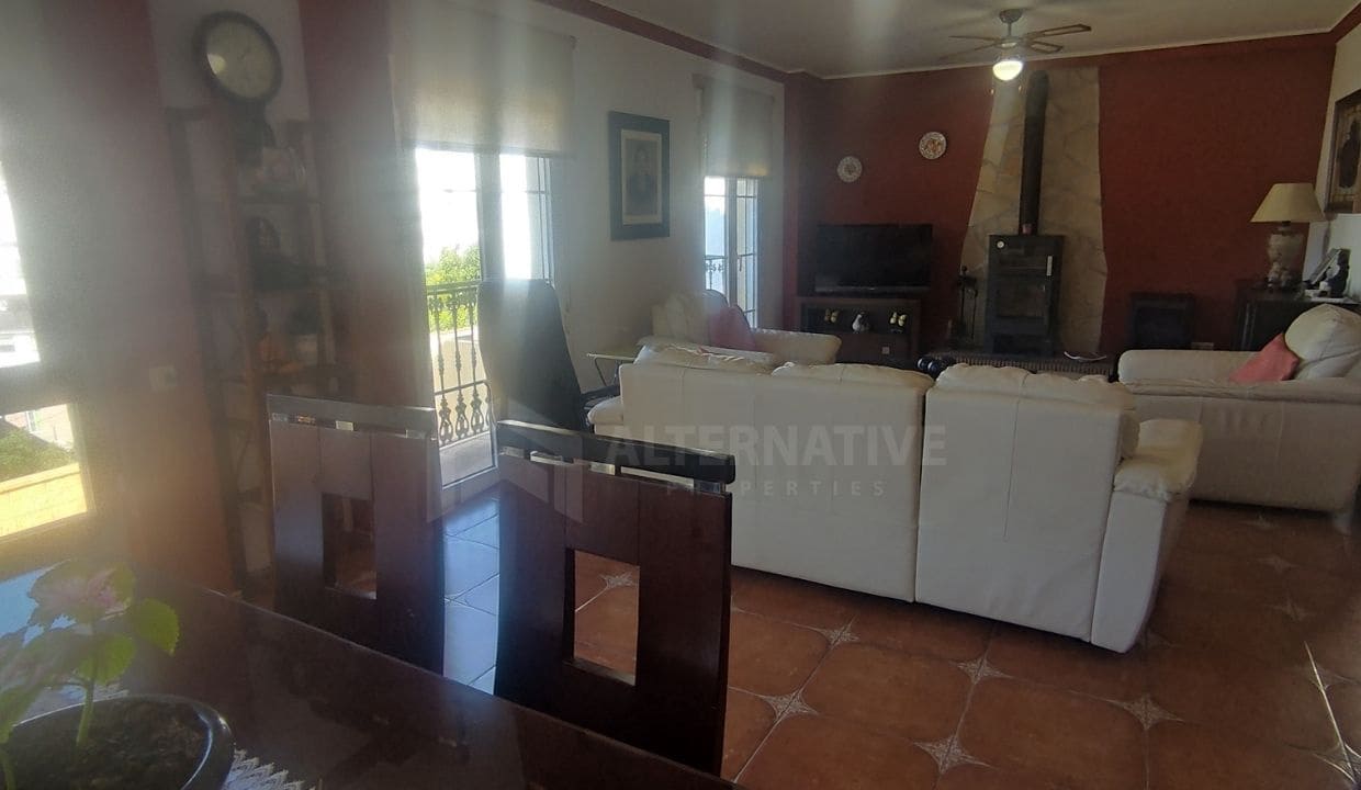 4 soveværelse Villa til salg i Canillas de Albaida med swimmingpool garage - € 437.000 (Ref: 8660851)