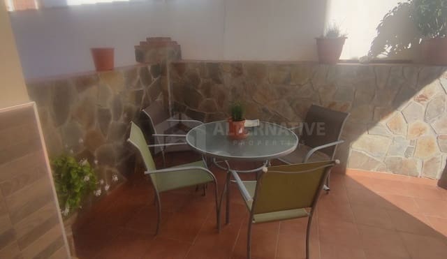 4 sovrum Villa till salu i Canillas de Albaida med pool garage - 437 000 € (Ref: 8660851)