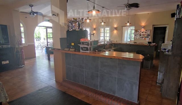 2 makuuhuone Yritys vuokrattavana paikassa Cómpeta mukana 
autotalli - 2 500 € (Ref: 8776945)