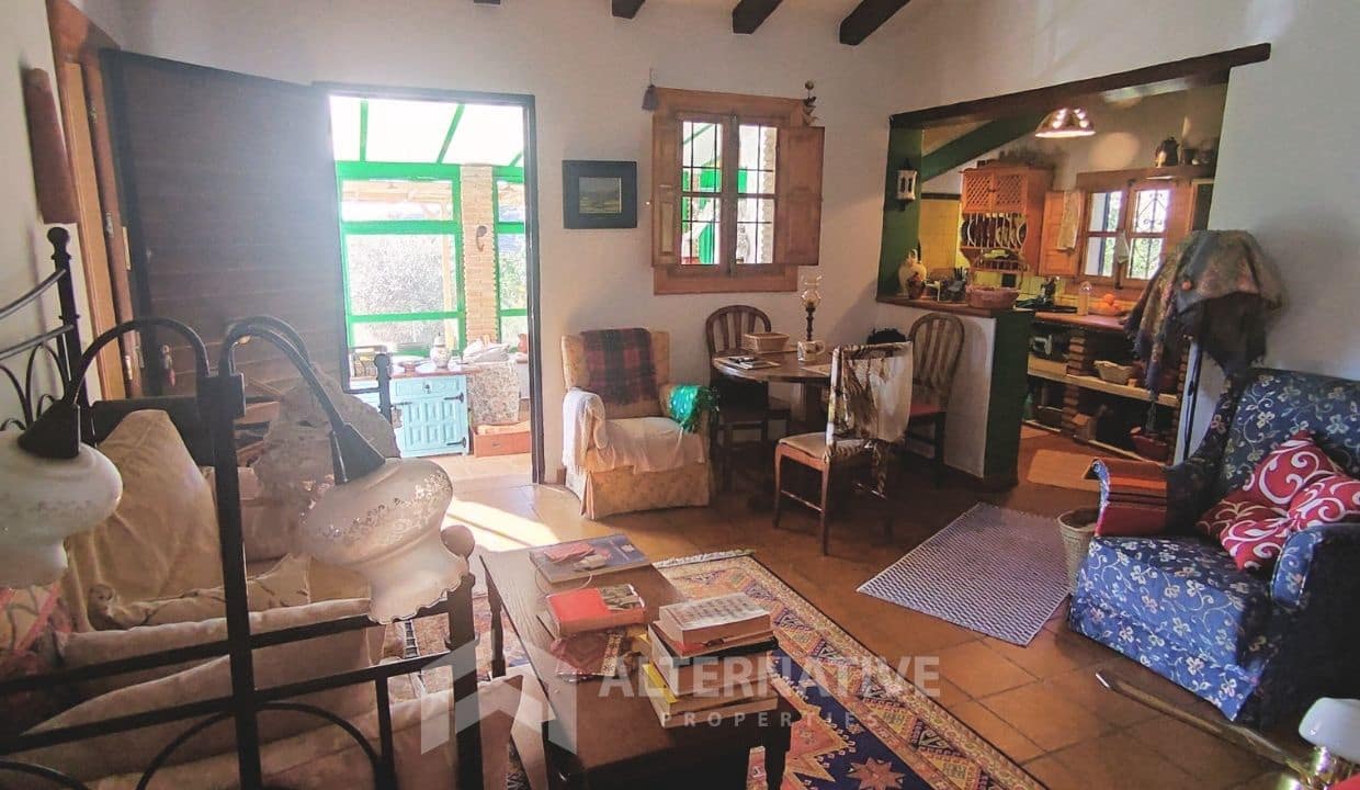 2 slaapkamer Villa te huur in Arenas - € 800 (Ref: 8792995)