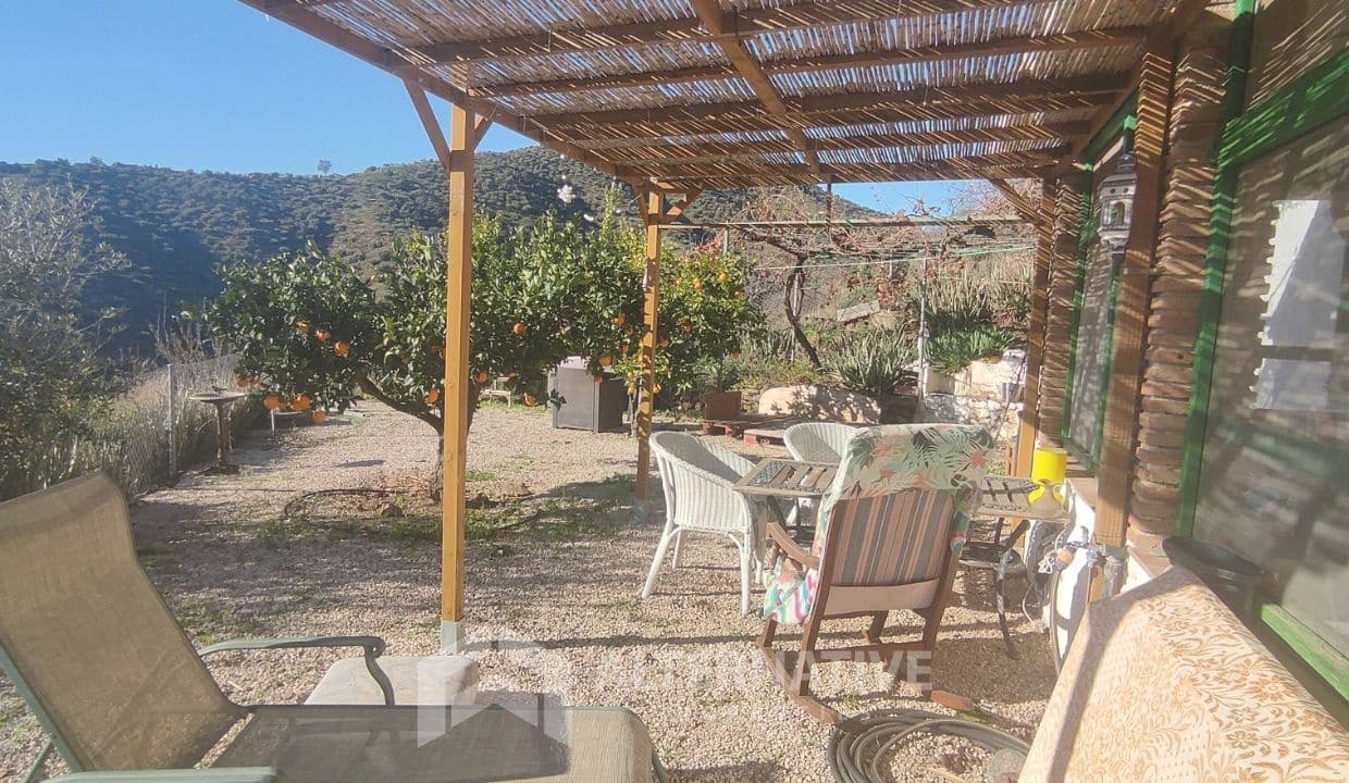 2 slaapkamer Villa te huur in Arenas - € 800 (Ref: 8792995)