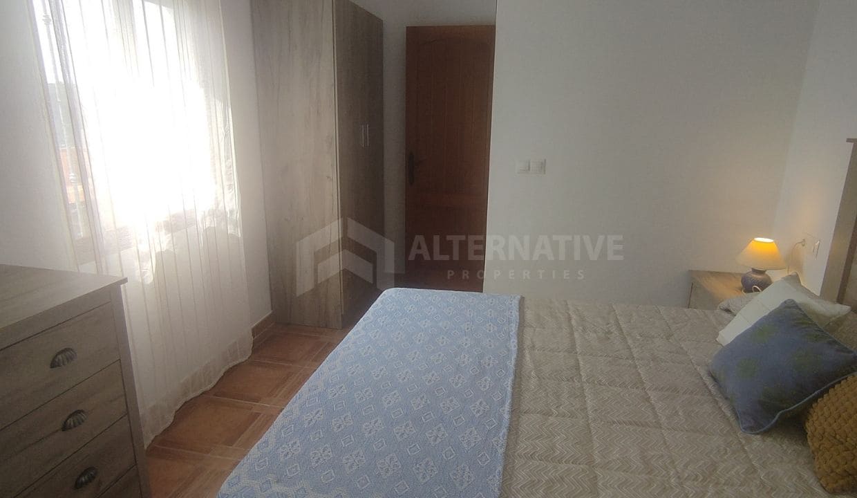 2 soveværelse Villa til leje i Competa med swimmingpool garage - € 1.200 (Ref: 8911983)