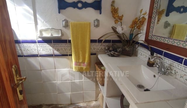 3 sovrum Finca/Hus på landet till salu i Canillas de Albaida med pool garage - 145 000 € (Ref: 8927282)