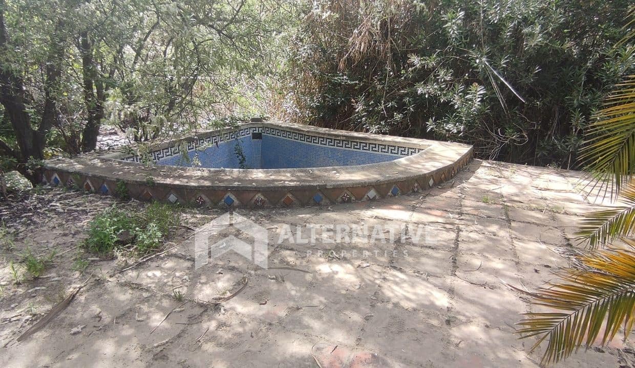 3 soveværelse Finca/Landehus til salg i Canillas de Albaida med swimmingpool garage - € 145.000 (Ref: 8927282)