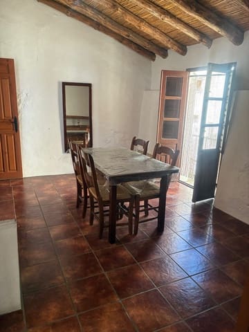 3 soveværelse Byhus til salg i Canillas de Albaida - € 110.000 (Ref: 8935974)