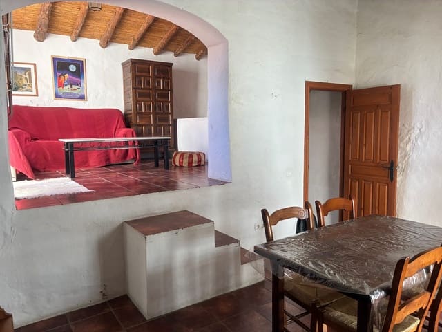 3 soveværelse Byhus til salg i Canillas de Albaida - € 110.000 (Ref: 8935974)