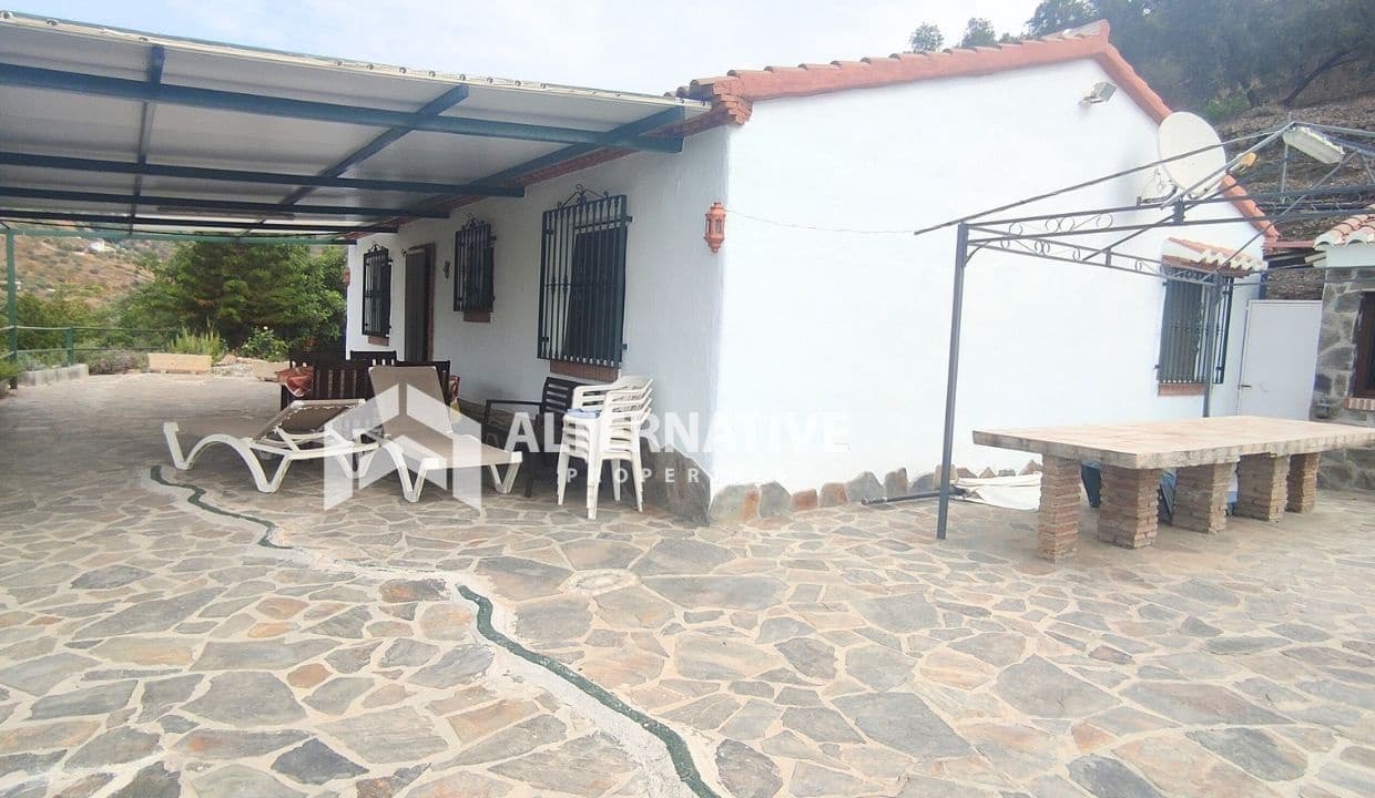 3 soverom Villa til salgs i Competa med svømmebasseng garasje - € 365 000 (Ref: 9043739)