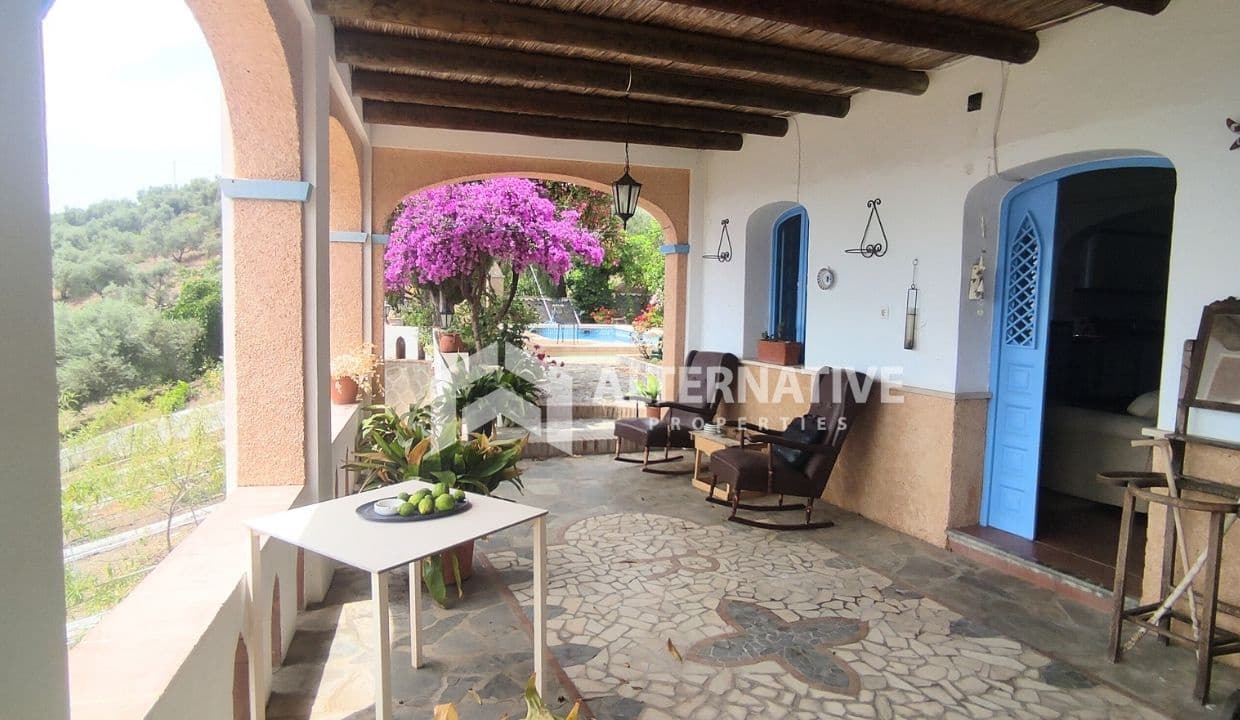 3 sypialnia Willa do wynajęcia w Canillas de Albaida z basenem garażem - 1 150 € (Ref: 9066408)