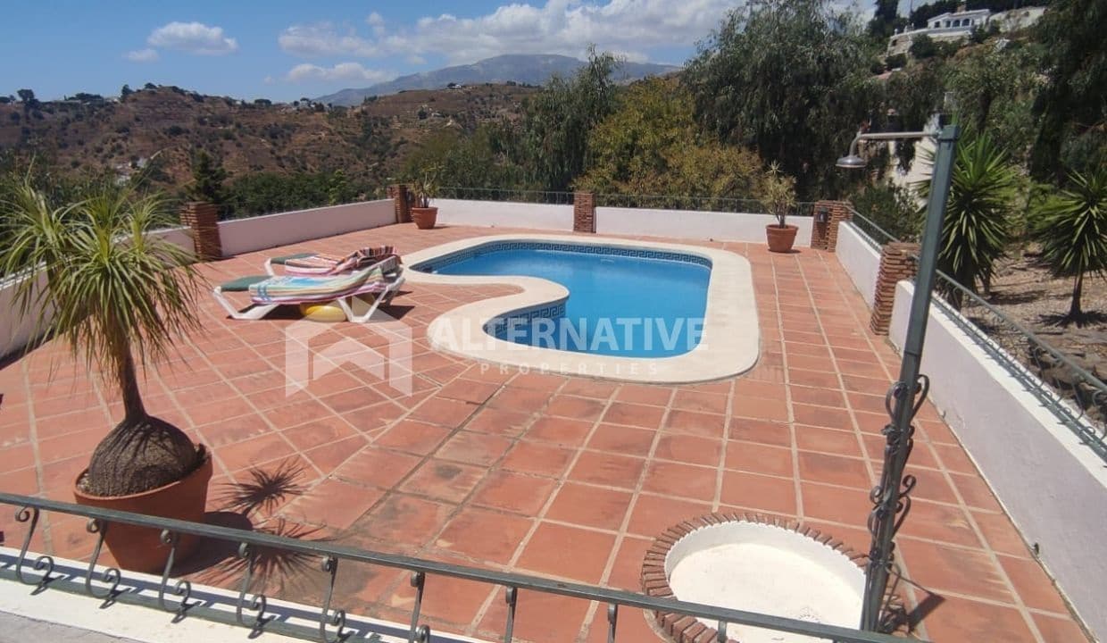 3 slaapkamer Villa te koop in Competa met zwembad - € 435.000 (Ref: 9133049)