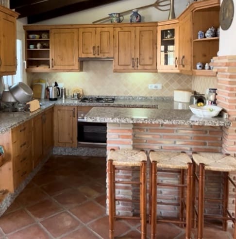Chalet de 3 habitaciones en Cómpeta en venta con piscina - 435.000 € (Ref: 9133049)