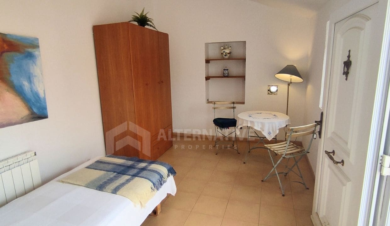 5 makuuhuone Huvila myytävänä paikassa Competa mukana uima-altaan 
autotalli - 395 000 € (Ref: 9219034)