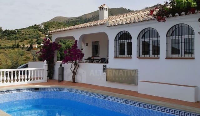 5 sypialnia Willa na sprzedaż w Cómpeta z basenem garażem - 395 000 € (Ref: 9219034)