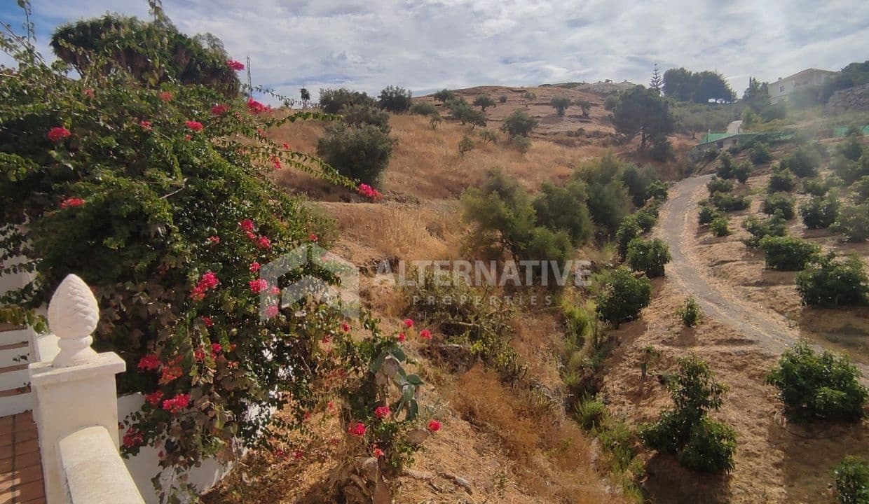 5 makuuhuone Huvila myytävänä paikassa Competa mukana uima-altaan 
autotalli - 395 000 € (Ref: 9219034)