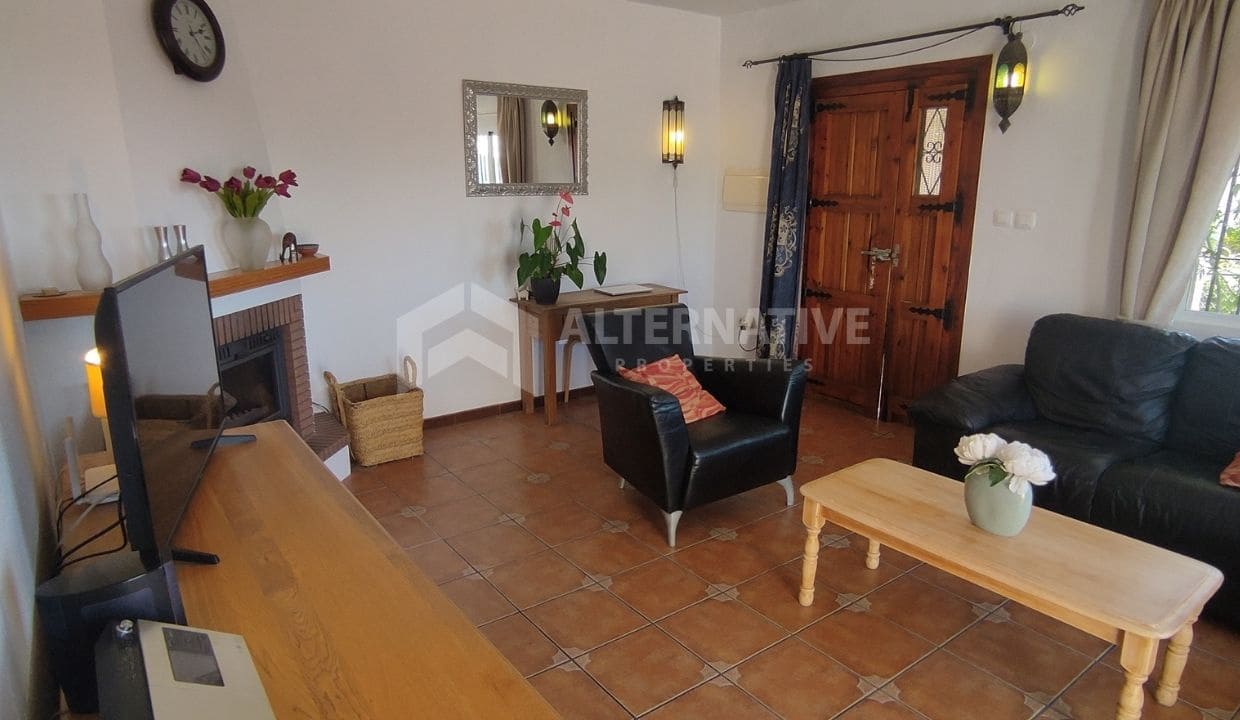 4 chambre Villa/Maison à vendre à Canillas de Albaida avec piscine - 425 000 € (Ref: 9293209)