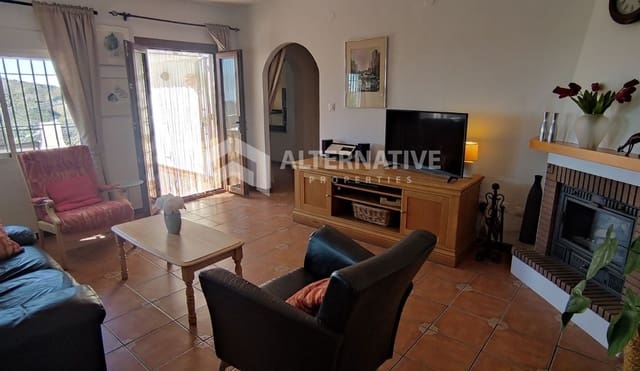 4 chambre Villa/Maison à vendre à Canillas de Albaida avec piscine - 425 000 € (Ref: 9293209)