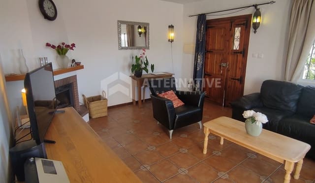 4 chambre Villa/Maison à vendre à Canillas de Albaida avec piscine - 425 000 € (Ref: 9293209)