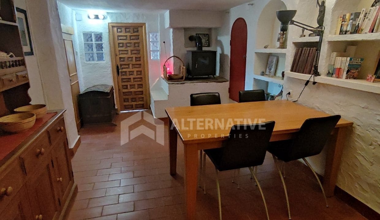 4 chambre Villa/Maison à vendre à Canillas de Albaida avec piscine - 425 000 € (Ref: 9293209)