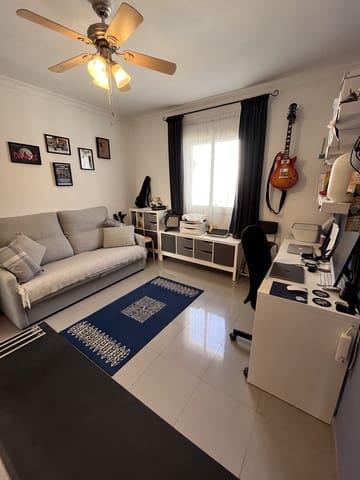 3 soveværelse Lejlighed til salg i Canillas de Albaida - € 225.000 (Ref: 9388167)