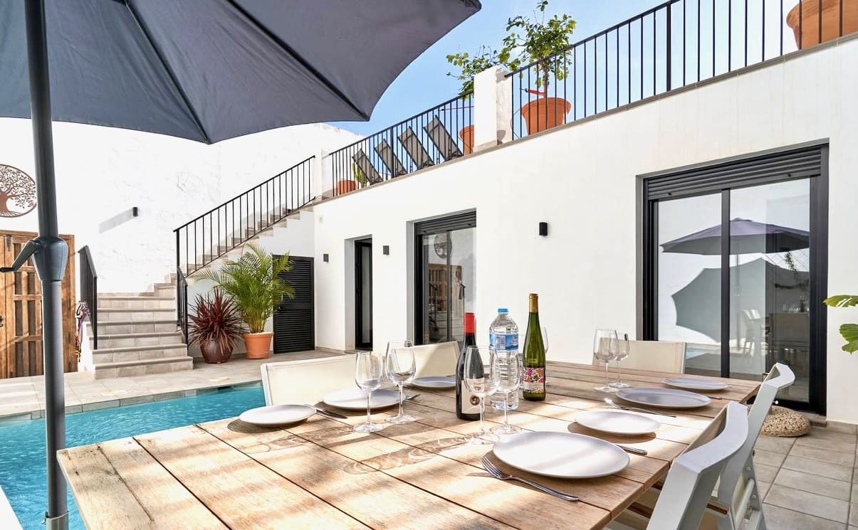 3 makuuhuone Huvila myytävänä paikassa Canillas de Albaida mukana uima-altaan - 499 000 € (Ref: 9592055)