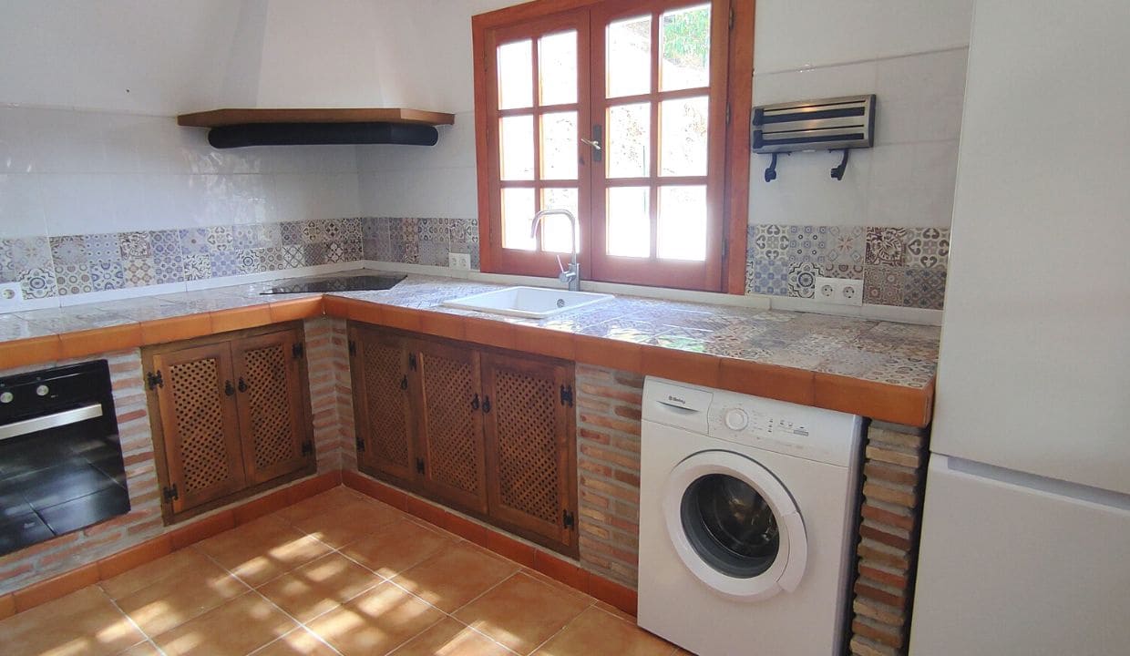 3 slaapkamer Villa te huur in Competa met zwembad - € 1.200 (Ref: 9652410)