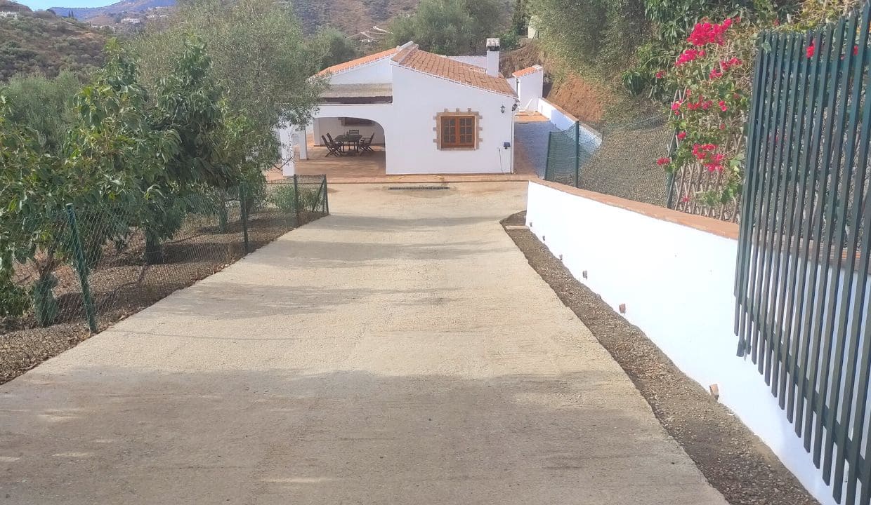 3 slaapkamer Villa te huur in Competa met zwembad - € 1.200 (Ref: 9652410)