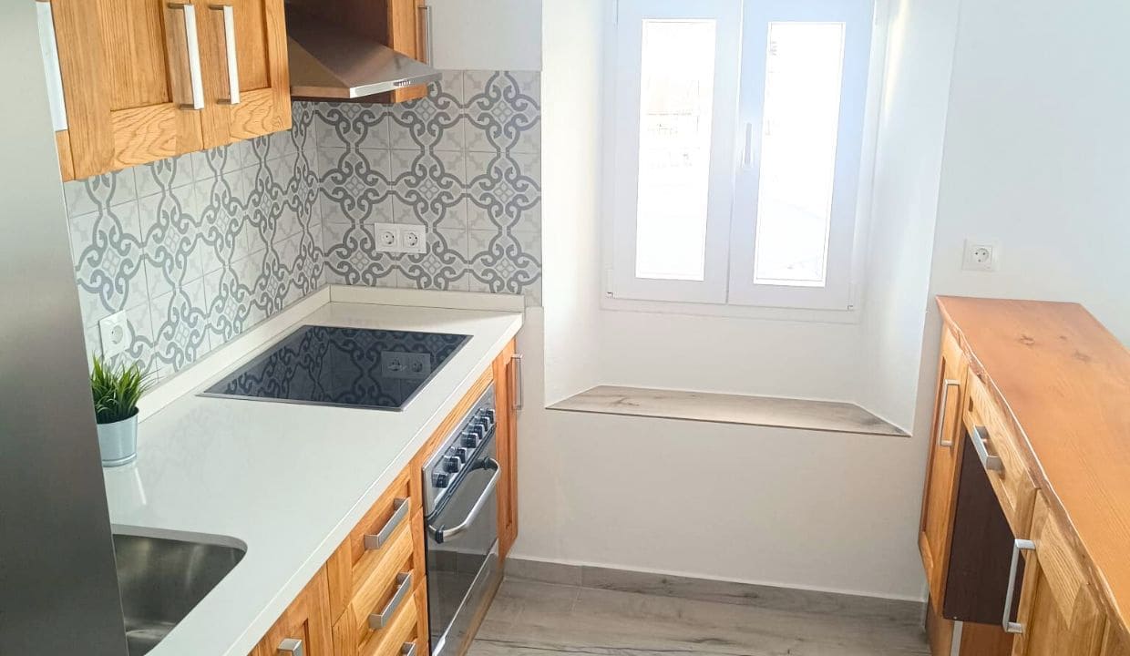 Maison de Ville de 3 chambres à louer à Competa - 1 020 € (Ref: 9715407)