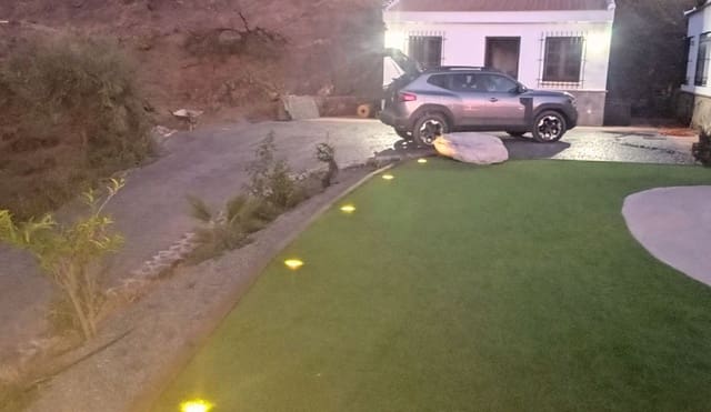 3 makuuhuone Huvila vuokrattavana paikassa Archez mukana 
autotalli - 1 920 € (Ref: 9765345)