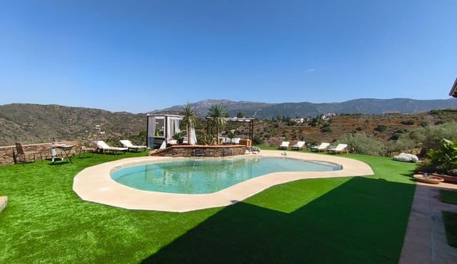 3 bedroom Villa for rent in Archez with pool garage - € 1,920 (Ref: 9765345)