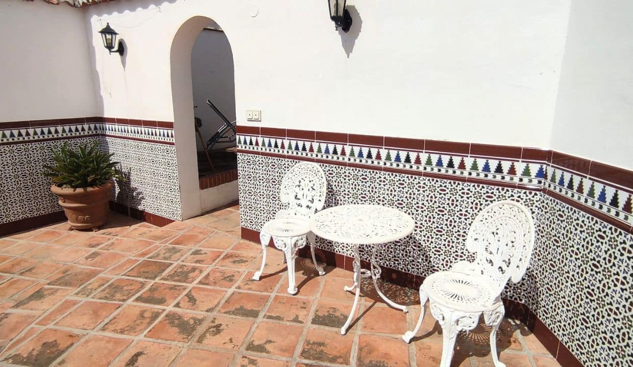 6 bedroom Guesthouse/B & B for sale in Canillas de Albaida with pool garage - € 1,195,000 (Ref: 9850297)