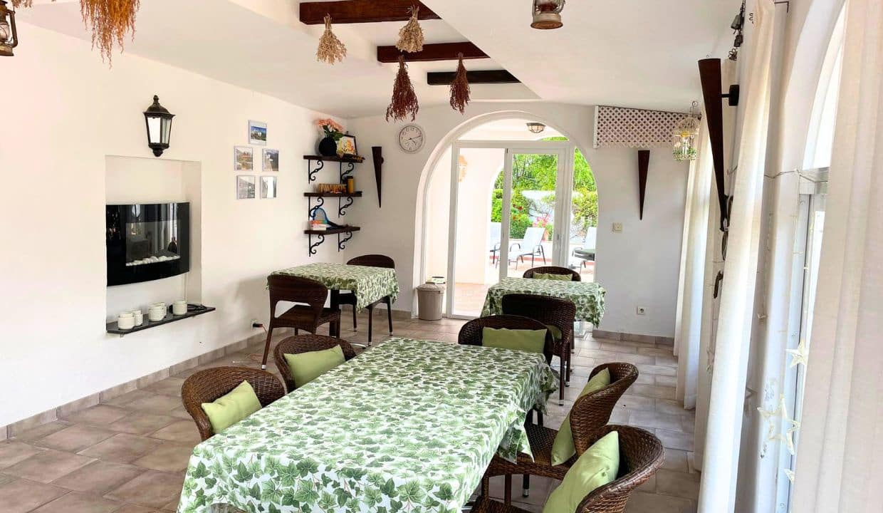 6 bedroom Guesthouse/B & B for sale in Canillas de Albaida with pool garage - € 1,195,000 (Ref: 9850297)