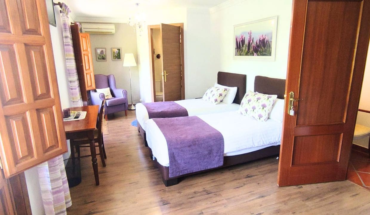 6 bedroom Guesthouse/B & B for sale in Canillas de Albaida with pool garage - € 1,195,000 (Ref: 9850297)