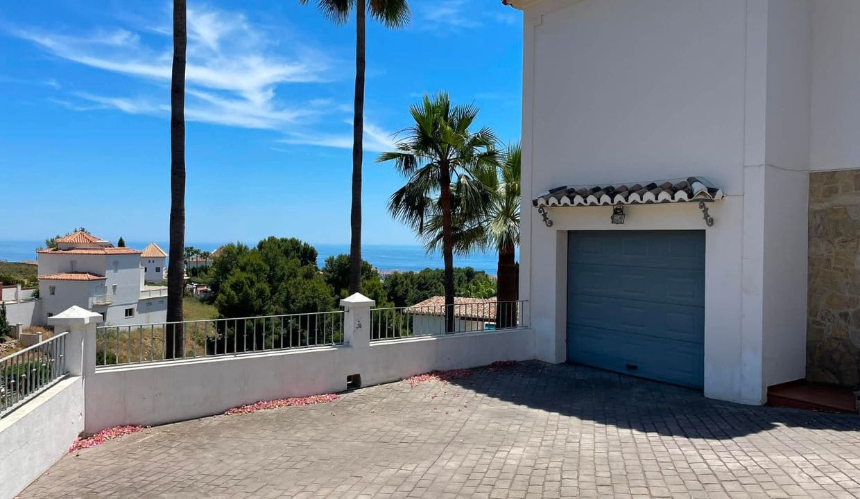 3 sypialnia Willa na sprzedaż w Frigiliana z basenem garażem - 975 000 € (Ref: 9879799)