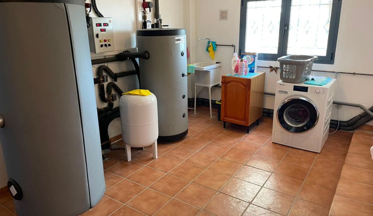 3 sypialnia Willa na sprzedaż w Frigiliana z basenem garażem - 975 000 € (Ref: 9879799)