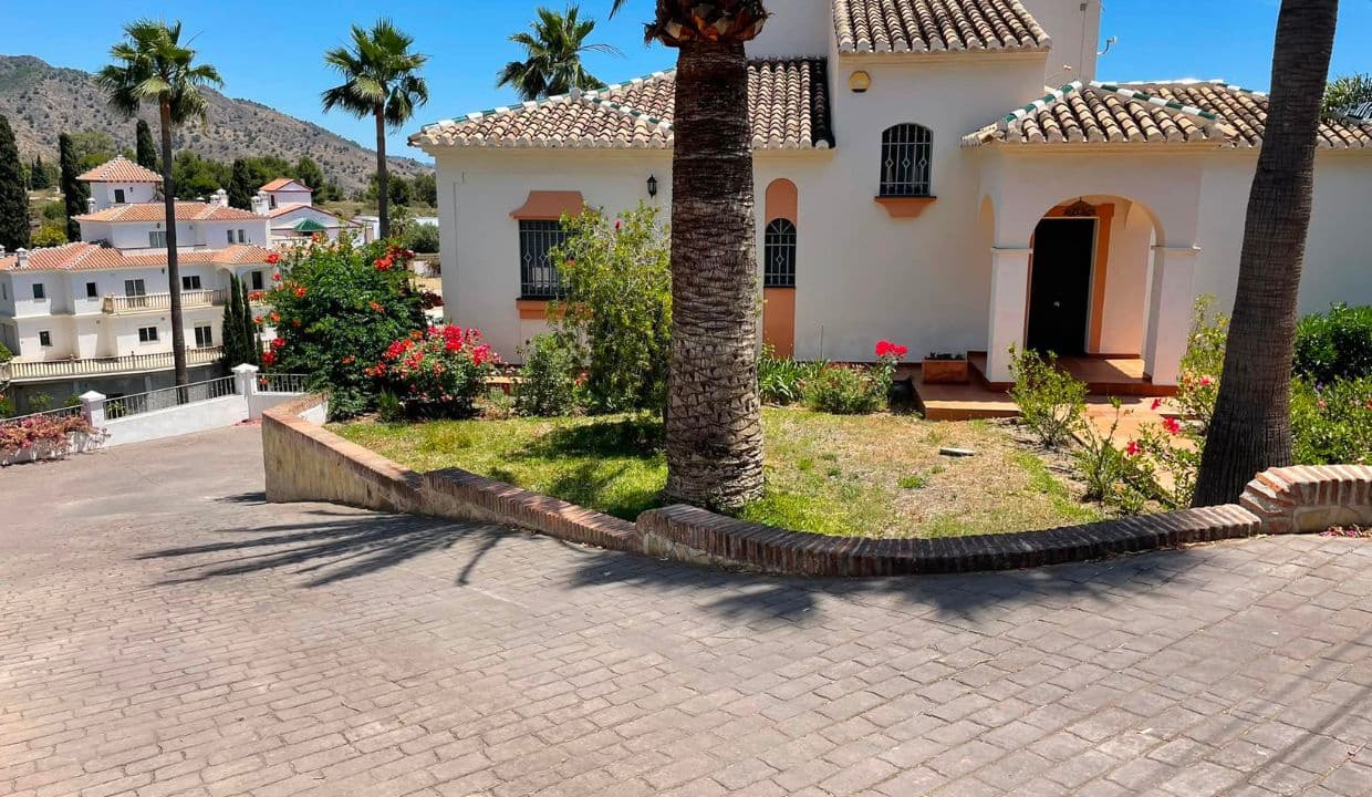 3 sypialnia Willa na sprzedaż w Frigiliana z basenem garażem - 975 000 € (Ref: 9879799)
