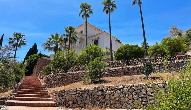 3 soverom Villa til salgs i Frigiliana med svømmebasseng garasje - € 975 000 (Ref: 9879799)