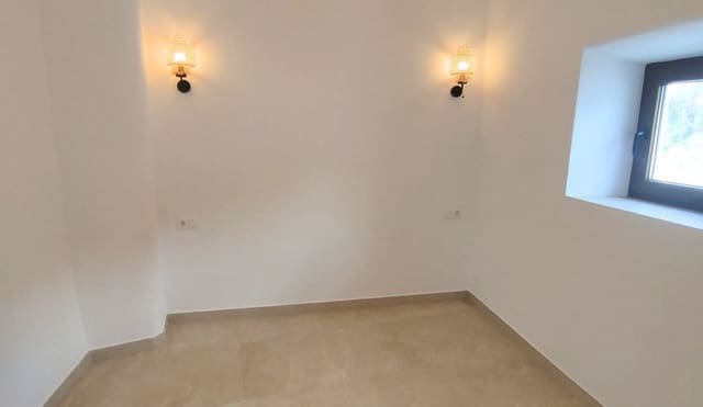 2 bedroom Townhouse for sale in Salares - € 159,000 (Ref: 9892671)